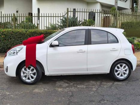 NISSAN March , Foto 4