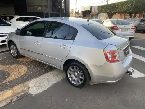 NISSAN Sentra 2.0 16V 4P FLEX AUTOM�TICO CVT, Foto 11