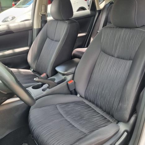 NISSAN Sentra 2.0 16V 4P S, Foto 6