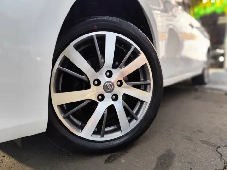 NISSAN Sentra 2.0 16V 4P SL, Foto 21
