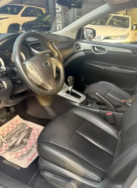 NISSAN Sentra 2.0 16V 4P SV FLEX AUTOM�TICO CVT, Foto 9