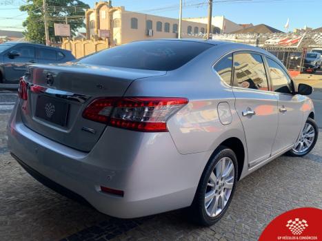 NISSAN Sentra 2.0 16V 4P SL, Foto 4