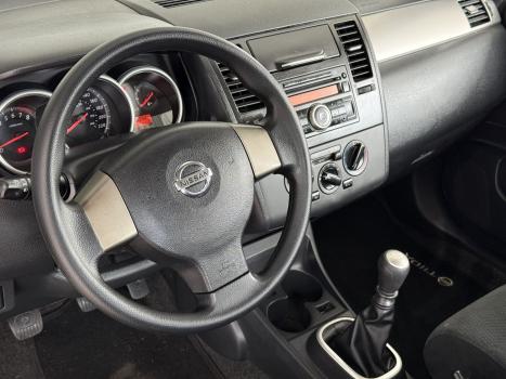 NISSAN Tiida Hatch 1.8 16V 4P S FLEX, Foto 2