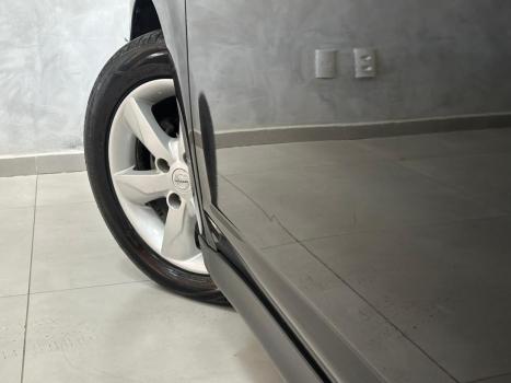 NISSAN Tiida Hatch 1.8 16V S 4P, Foto 17