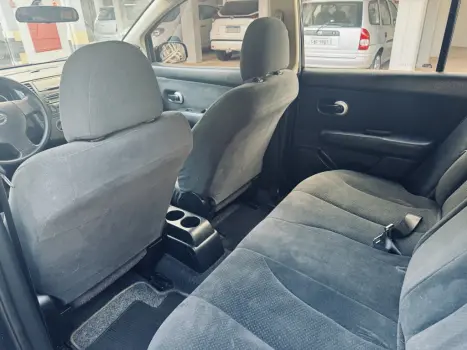 NISSAN Tiida Hatch 1.8 16V 4P S FLEX, Foto 6