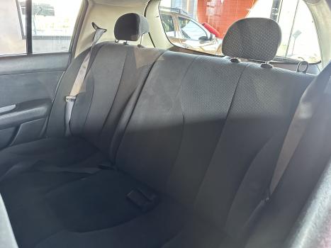 NISSAN Tiida Hatch 1.8 16V 4P S FLEX, Foto 10