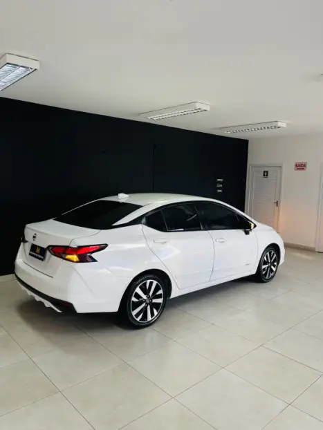 NISSAN Versa Sedan 1.6 16V 4P FLEX EXCLUSIVE XTRONIC AUTOMTICO CVT, Foto 4