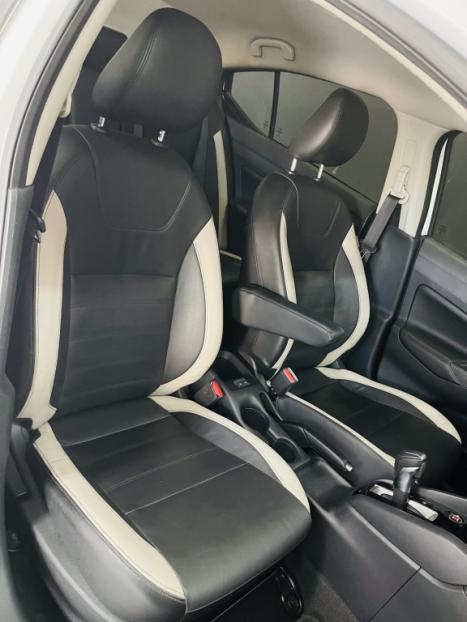 NISSAN Versa Sedan 1.6 16V 4P FLEX EXCLUSIVE XTRONIC AUTOMTICO CVT, Foto 9