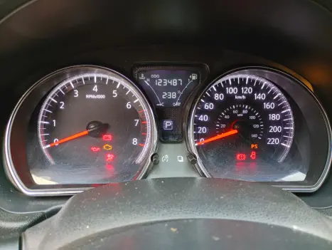 NISSAN Versa Sedan 1.6 16V 4P SV FLEX XTRONIC AUTOMTICO CVT, Foto 15