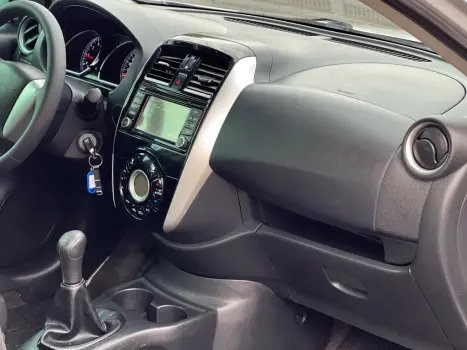 NISSAN Versa Sedan 1.6 16V 4P UNIQUE FLEX, Foto 8