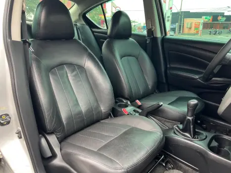 NISSAN Versa Sedan 1.6 16V 4P UNIQUE FLEX, Foto 9