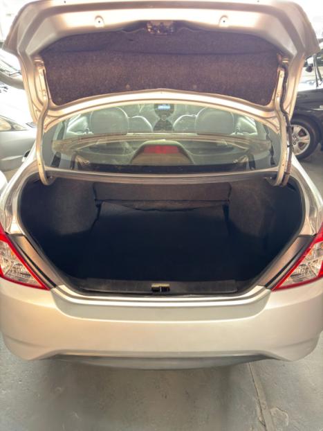 NISSAN Versa Sedan 1.6 16V 4P SL FLEX XTRONIC AUTOMTICO CVT, Foto 12