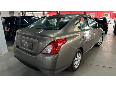 NISSAN Versa Sedan 1.6 16V 4P FLEX SV, Foto 4
