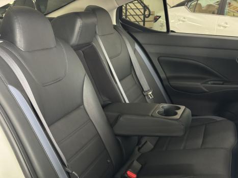 NISSAN Versa Sedan 1.6 16V 4P FLEX EXCLUSIVE XTRONIC AUTOMTICO CVT, Foto 12