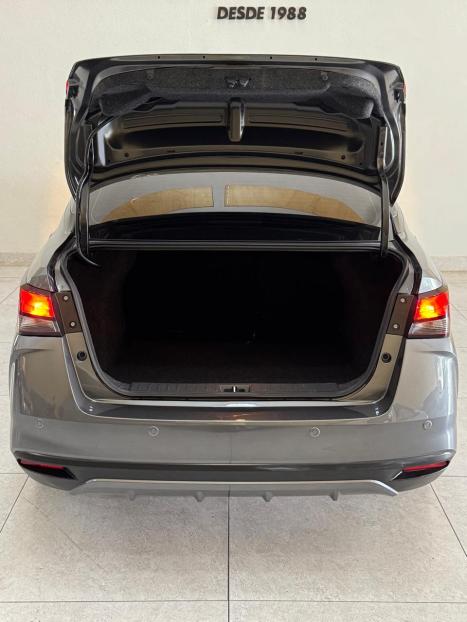 NISSAN Versa Sedan 1.6 16V 4P FLEX EXCLUSIVE XTRONIC AUTOMTICO CVT, Foto 8