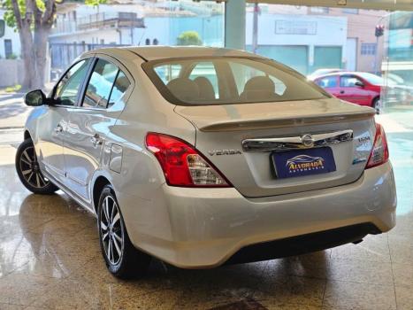 NISSAN Versa Sedan 1.6 16V 4P UNIQUE FLEX XTRONIC AUTOMTICO CVT, Foto 4