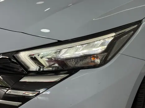 NISSAN Versa Sedan 1.6 16V 4P FLEX EXCLUSIVE XTRONIC AUTOMTICO CVT, Foto 6