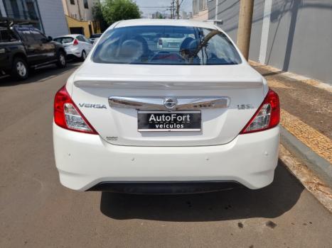 NISSAN Versa Sedan 1.6 16V 4P SL FLEX XTRONIC AUTOMTICO CVT, Foto 3