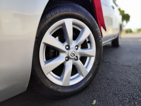 NISSAN Versa Sedan 1.6 16V 4P FLEX SL, Foto 18