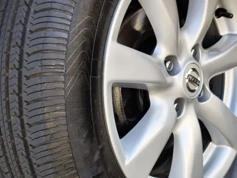 NISSAN Versa Sedan 1.6 16V 4P FLEX SL, Foto 19