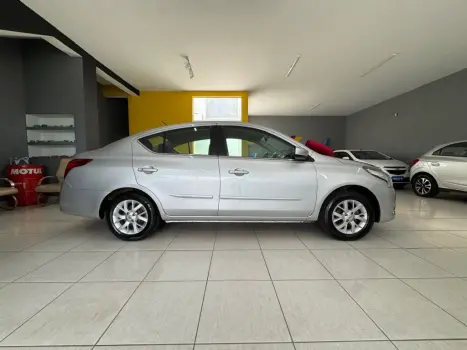 NISSAN Versa Sedan 1.6 16V 4P FLEX SL, Foto 4