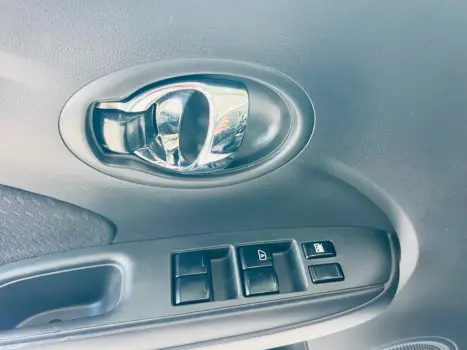 NISSAN Versa Sedan 1.6 16V 4P FLEX SENSE XTRONIC AUTOM�TICO CVT, Foto 19