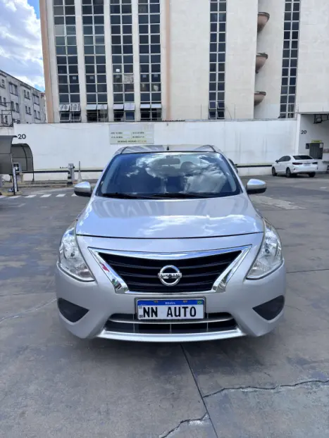 NISSAN Versa Sedan 1.6 16V 4P FLEX SV, Foto 1