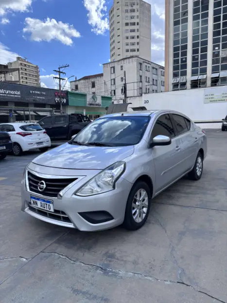 NISSAN Versa Sedan 1.6 16V 4P FLEX SV, Foto 2