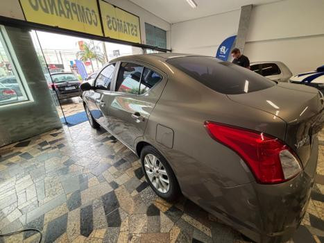 NISSAN Versa Sedan 1.6 16V 4P FLEX SV, Foto 4