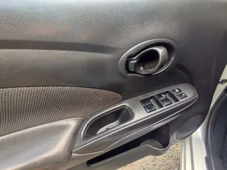 NISSAN Versa Sedan 1.6 16V 4P FLEX SV, Foto 15