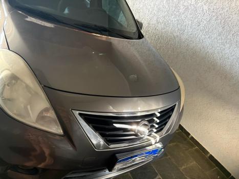 NISSAN Versa Sedan 1.6 16V 4P FLEX SL, Foto 3