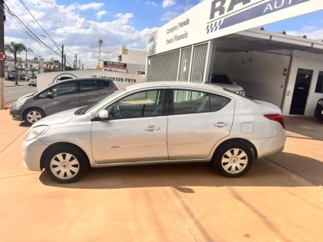 NISSAN Versa Sedan 1.6 16V 4P FLEX SV, Foto 4