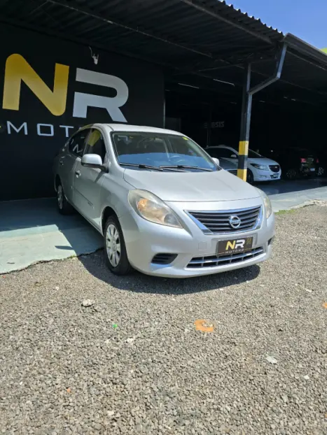 NISSAN Versa Sedan 1.6 16V 4P FLEX SV, Foto 1