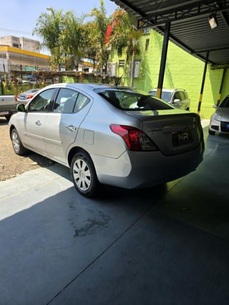 NISSAN Versa Sedan 1.6 16V 4P FLEX SV, Foto 3