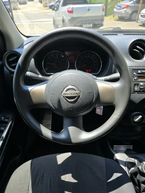 NISSAN Versa Sedan 1.6 16V 4P FLEX SV, Foto 6