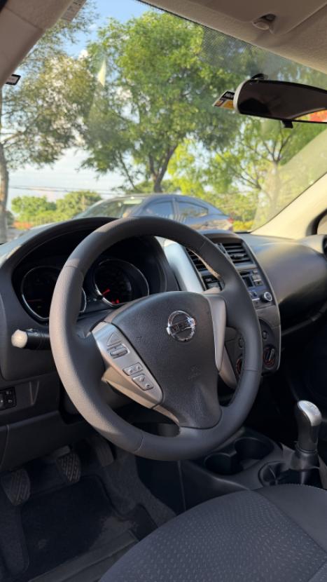NISSAN Versa Sedan 1.6 16V 4P FLEX SV, Foto 5