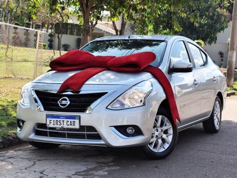 NISSAN Versa Sedan , Foto 1