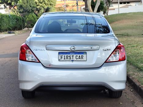 NISSAN Versa Sedan , Foto 7