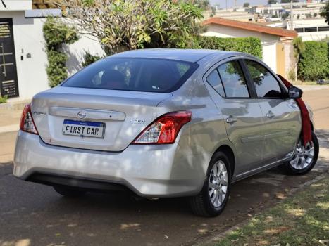 NISSAN Versa Sedan , Foto 8