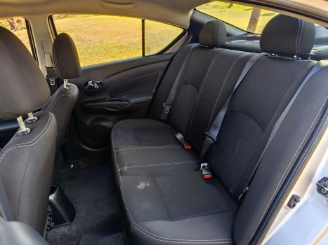 NISSAN Versa Sedan , Foto 12