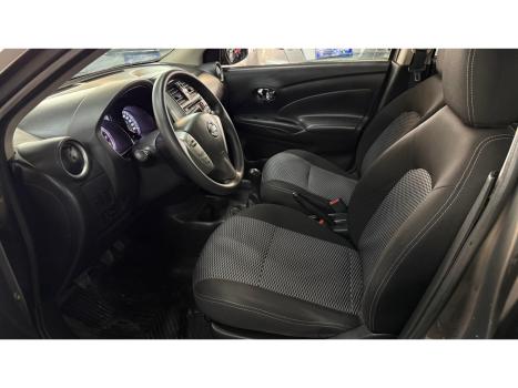 NISSAN Versa Sedan , Foto 7