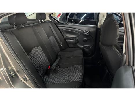 NISSAN Versa Sedan , Foto 8