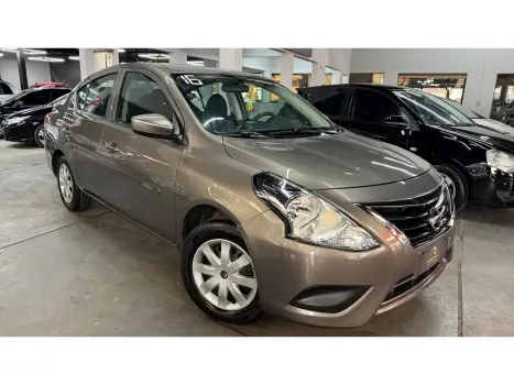 NISSAN Versa Sedan , Foto 16