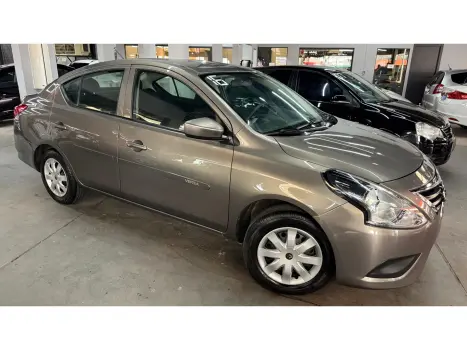 NISSAN Versa Sedan , Foto 17