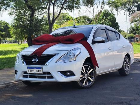 NISSAN Versa Sedan , Foto 1