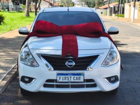 NISSAN Versa Sedan , Foto 2