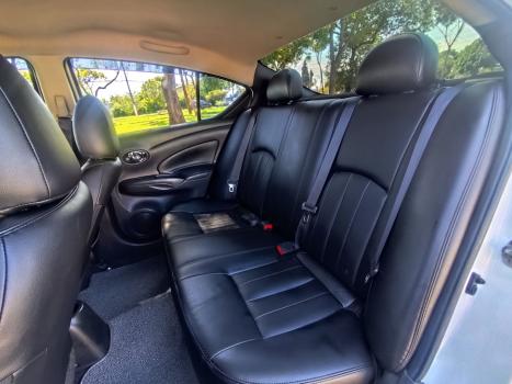 NISSAN Versa Sedan , Foto 10