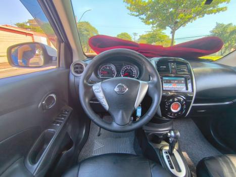 NISSAN Versa Sedan , Foto 14