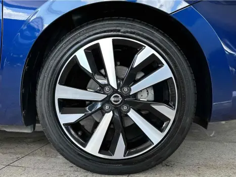 NISSAN Versa Sedan , Foto 9