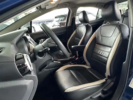 NISSAN Versa Sedan , Foto 15